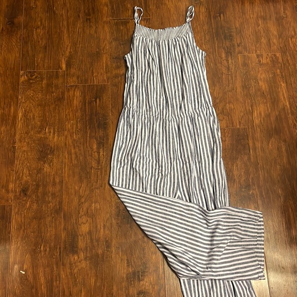 Old Navy Pants - Old Navy Jumpsuit romper Size Large Tall striped blue white sleeveless